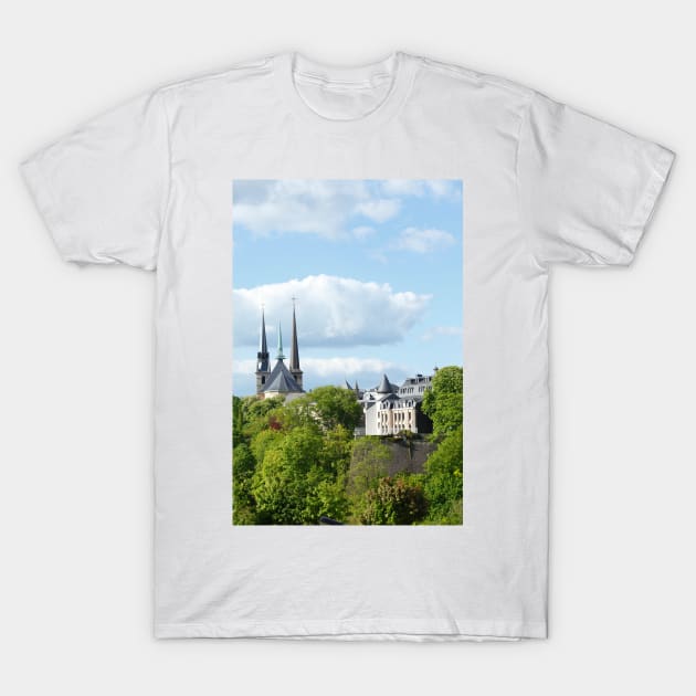 EU; Europe; Luxembourg; Luxembourg; City; Cathedral; Church; old town; park T-Shirt by Kruegerfoto